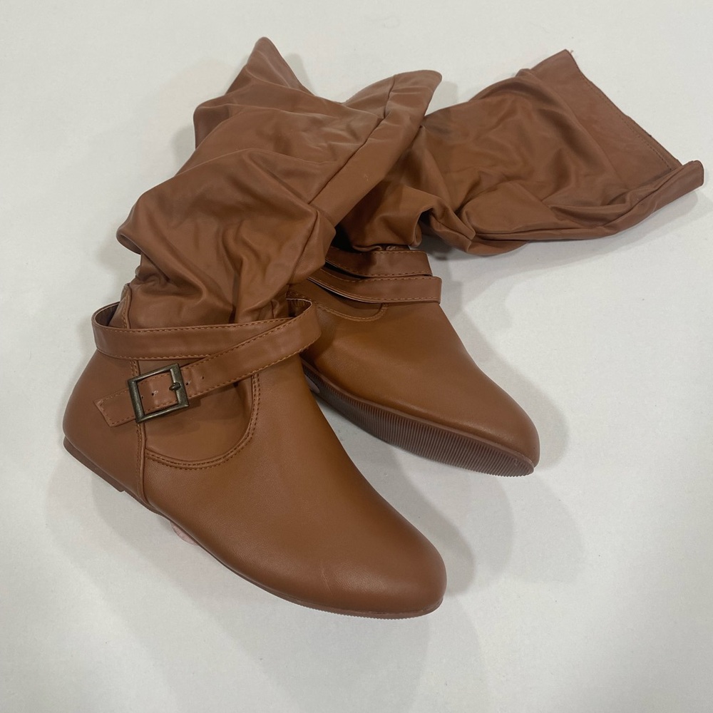 Woman’s cognac boots